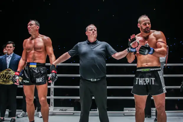 Alex Roberts stopped in two, Kryklia claims inaugural ONE heavyweight ...