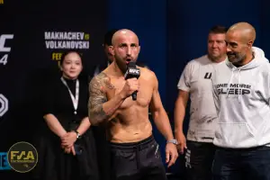 UFC 284 Ceremonial Weigh-Ins - Alexander Volkanovski (Photo: Callum Cooper for Fight News Australia)