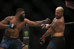 Curtis Blaydes vs. Mark Hunt