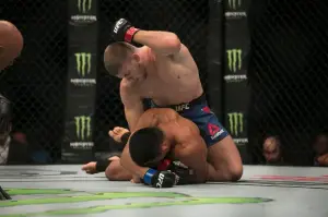 Jake Matthews vs. Li Jingliang