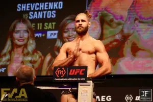 Jiří Procházka weighs in for UFC 275