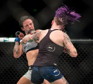 Jessica Rose-Clark vs. Bec Rawlings