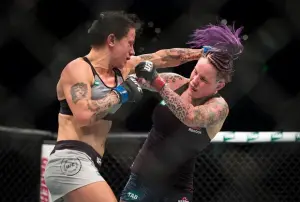 Jessica Rose-Clark vs. Bec Rawlings